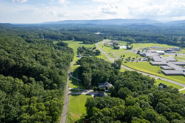 $495,000 | 205 North Ridge Drive, LaFayette, GA 30728