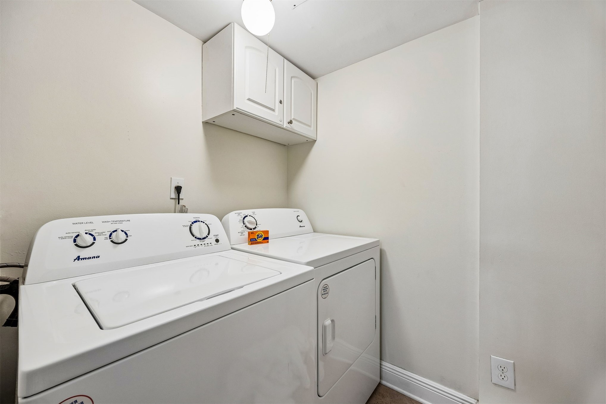 2117 Beachwood Road, Unit 2117 Fernandina Beach, FL 32034 - Photo 16 of 36 a utility room with dryer and washer