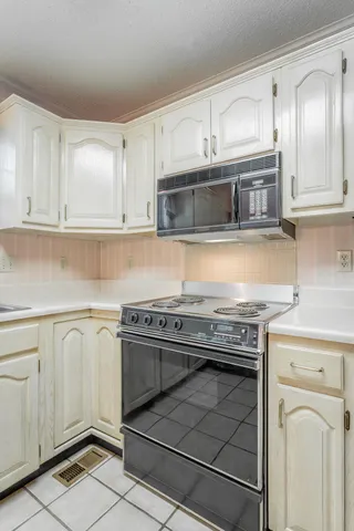 $448,500 | 5311 Kellys Point, Ooltewah, TN 37363