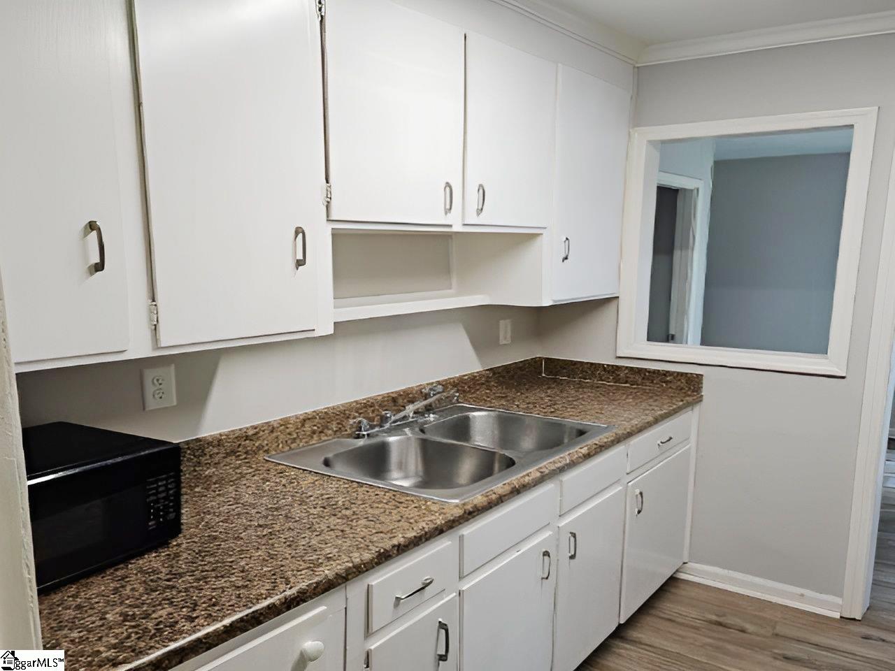 100 East Decatur Street Greenville, SC 29617 - Photo 3 of 20 Gallery Image 3