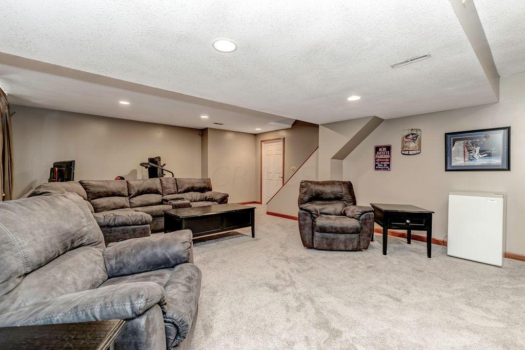 1390 Deer Run Road Newark, OH 43055 - Photo 54 of 85 Gallery Image 54