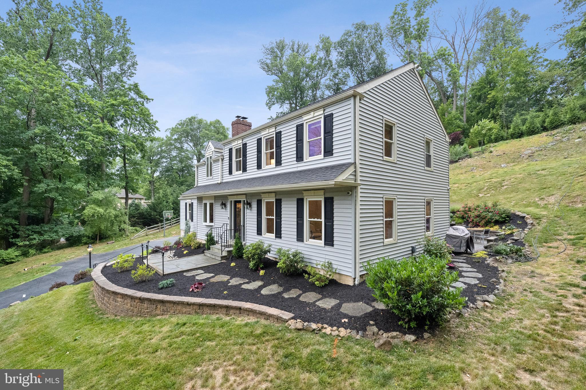 214 Hansell Road Newtown Square, PA 19073 - Photo 4 of 48