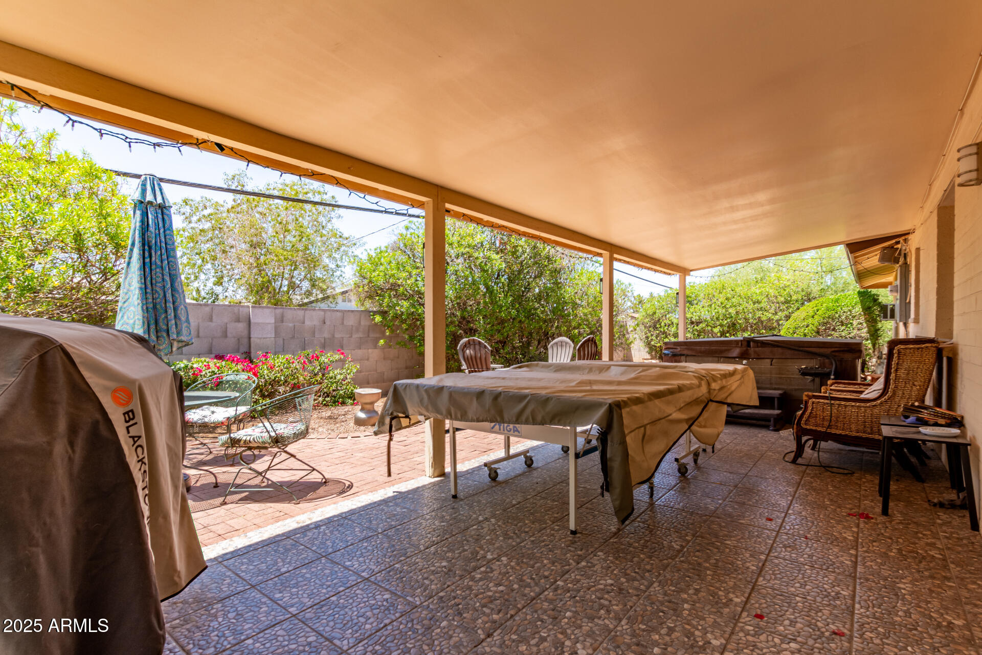 2716 South Terrace Road Tempe, AZ 85282 - Photo 28 of 32 a outdoor dining space with furniture and outdoor view