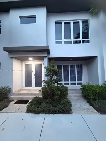 $4,300 | 6434 Northwest 104th Court, Unit 6434, Doral, FL 33178