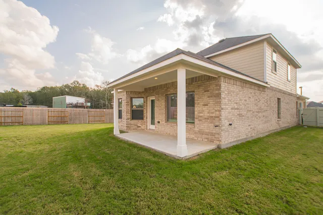 $449,000 | 10663 Whitejacket, Conroe, TX 77385