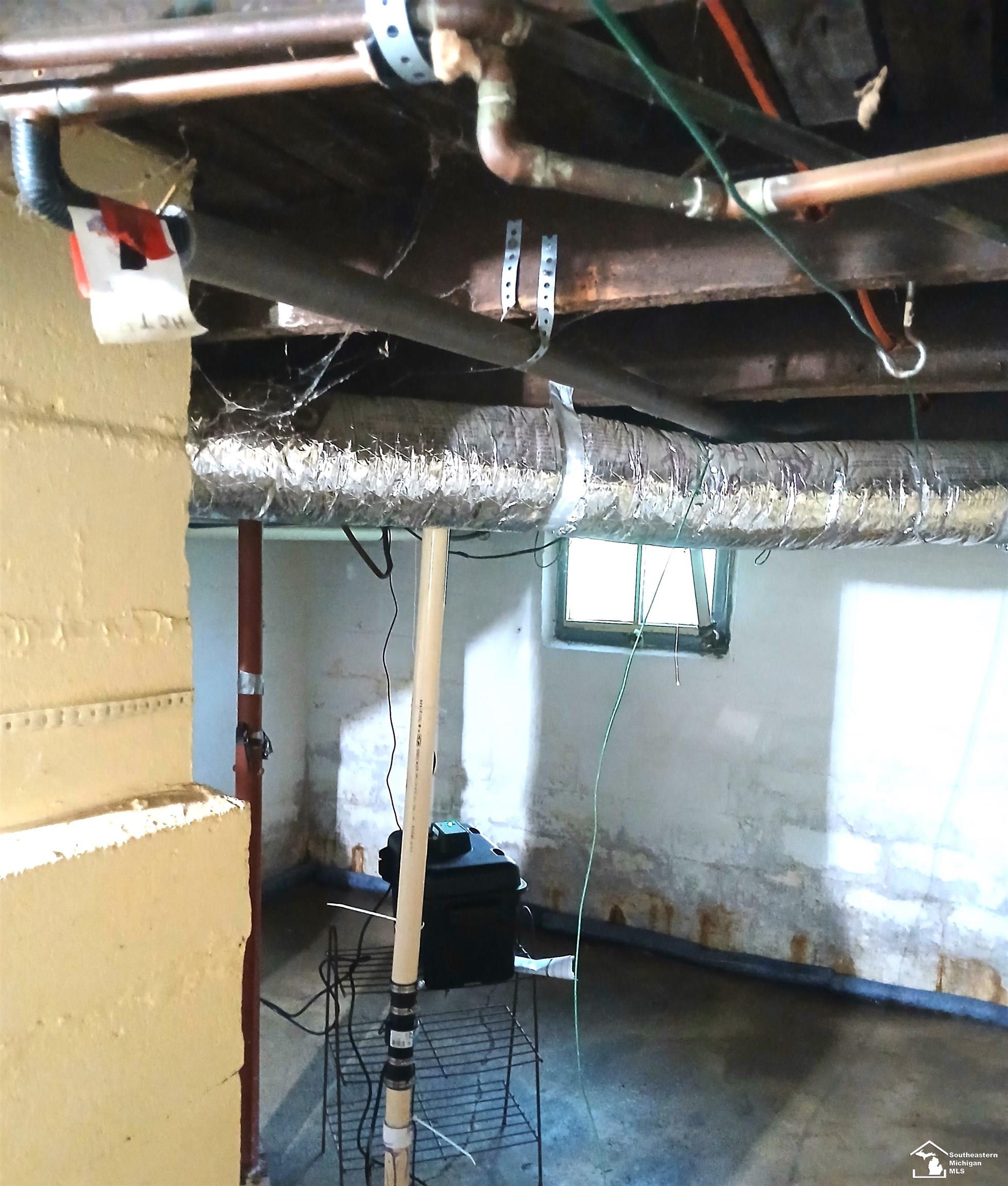 15330 Dayton Road Monroe, MI 48161 - Photo 9 of 10 50177105-58045527-398e-42f5-9208-894fafbd6153.JPG