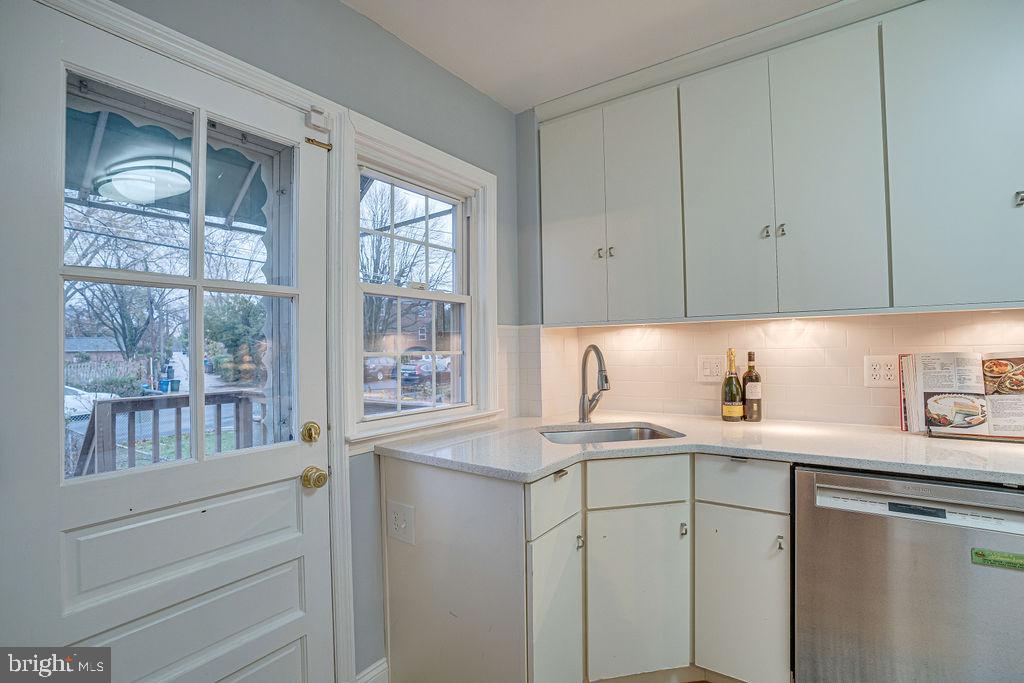 6471 Blenheim Road Baltimore, MD 21212 - Photo 10 of 50 White Kitchen w/Corner sink/window