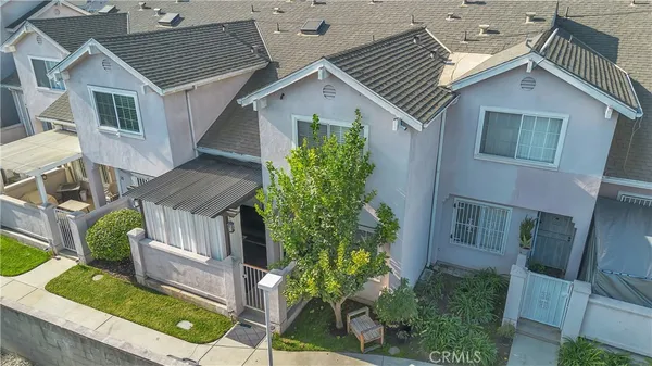 $533,000 | 820 West Compton Boulevard, Unit 20, Compton, CA 90220