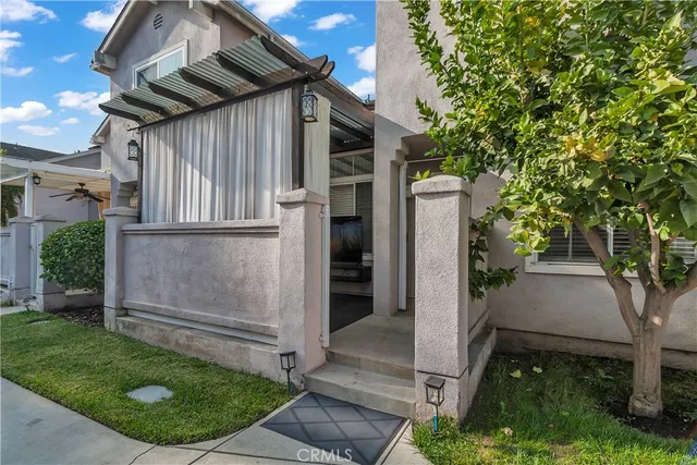 $549,000 | 820 West Compton Boulevard, Unit 20, Compton, CA 90220