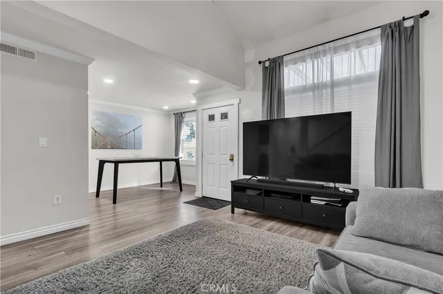 $549,000 | 820 West Compton Boulevard, Unit 20, Compton, CA 90220