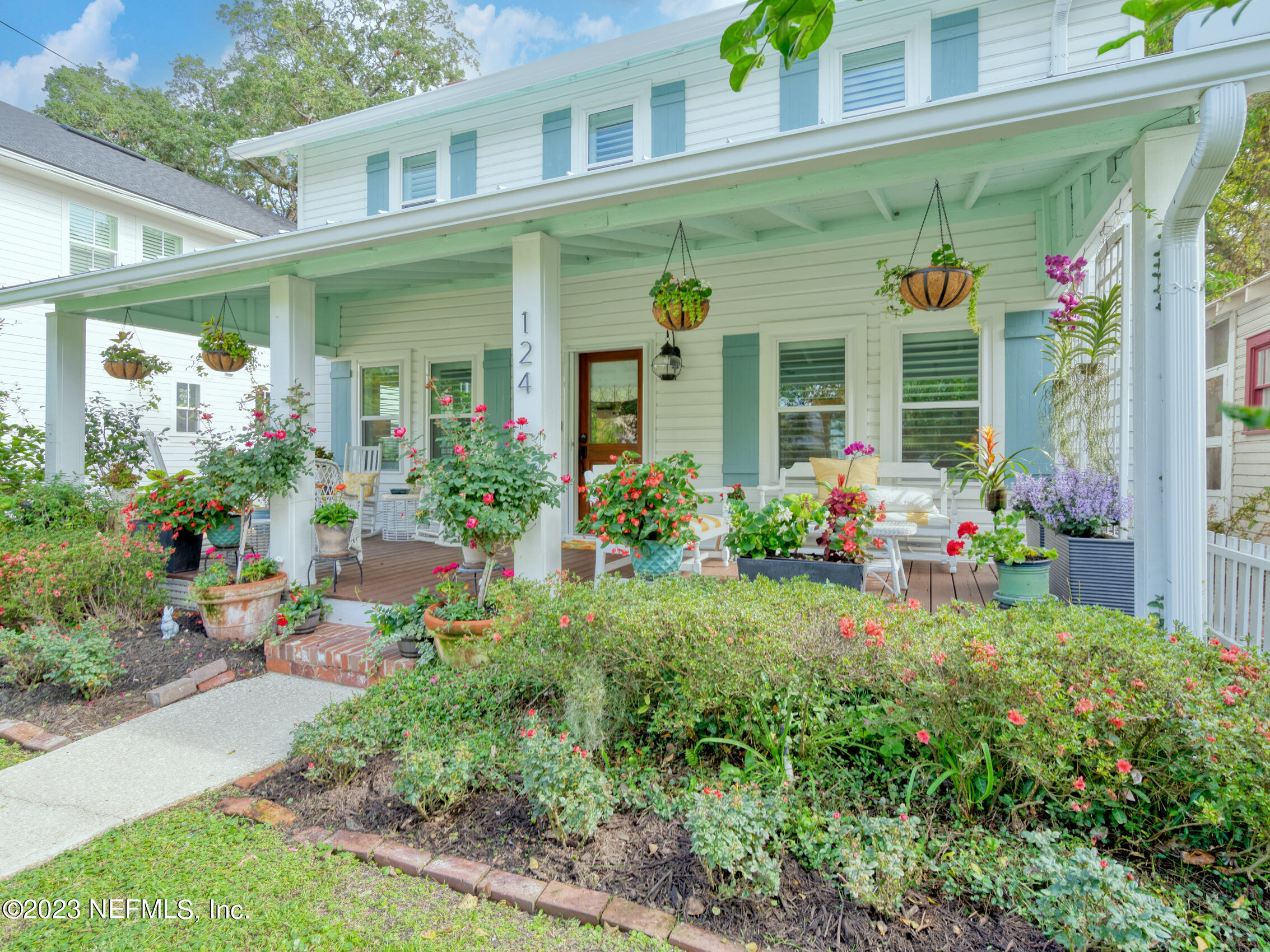 124 South 5th Street Fernandina Beach, FL 32034 - Photo 54 of 60 front view of a house with a yard