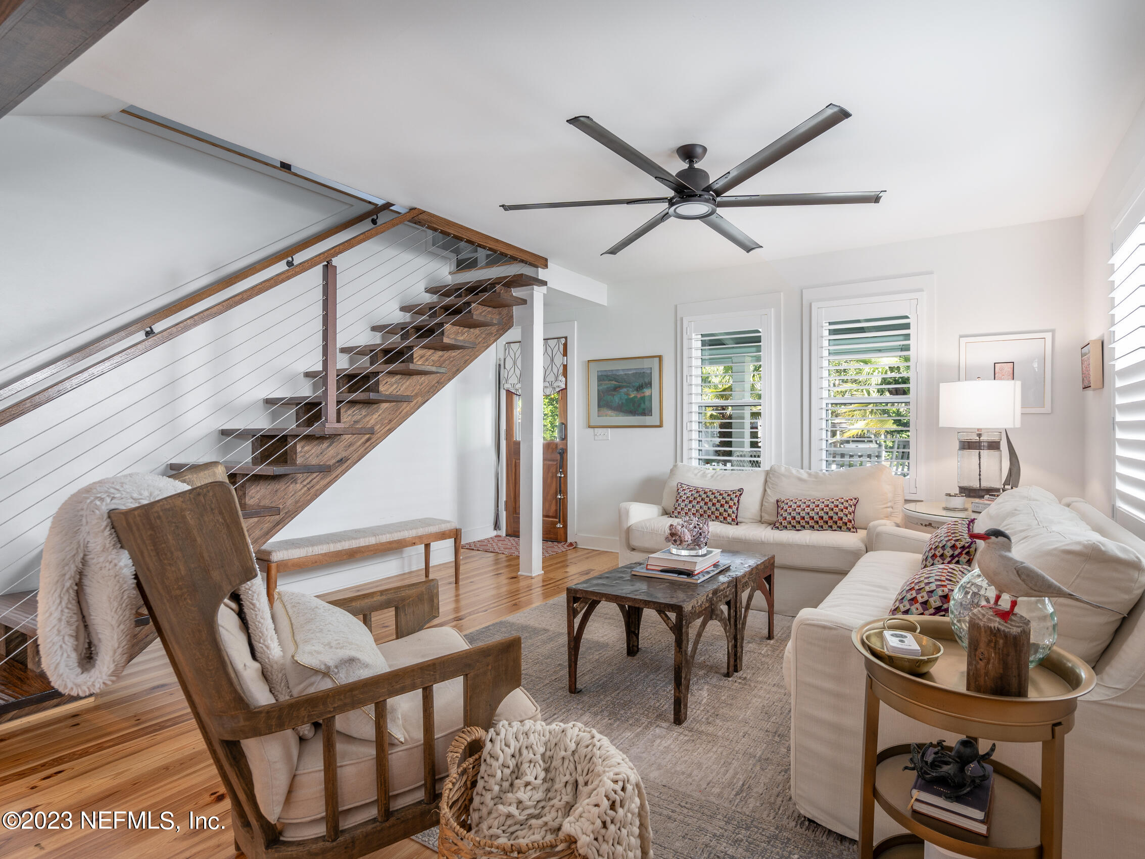124 South 5th Street Fernandina Beach, FL 32034 - Photo 8 of 60 a living room with furniture