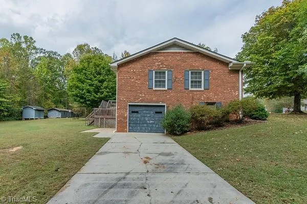 $270,000 | 446 Joan Drive, Lexington, NC 27292