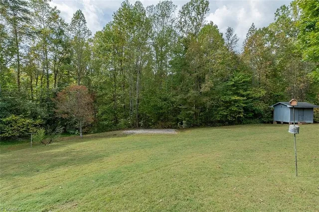 $270,000 | 446 Joan Drive, Lexington, NC 27292