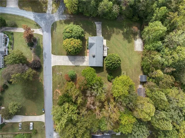 $270,000 | 446 Joan Drive, Lexington, NC 27292