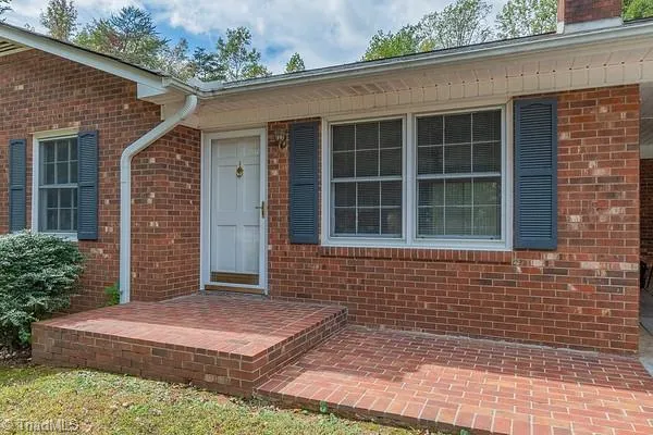 $270,000 | 446 Joan Drive, Lexington, NC 27292