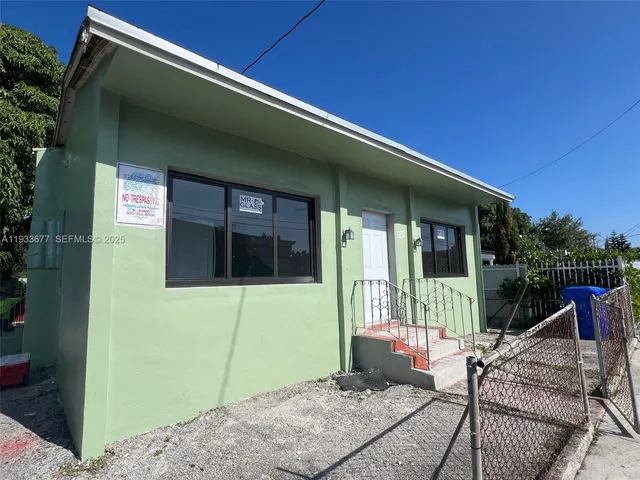$4,250 | 2169 Northwest Flagler Terrace, Miami, FL 33125