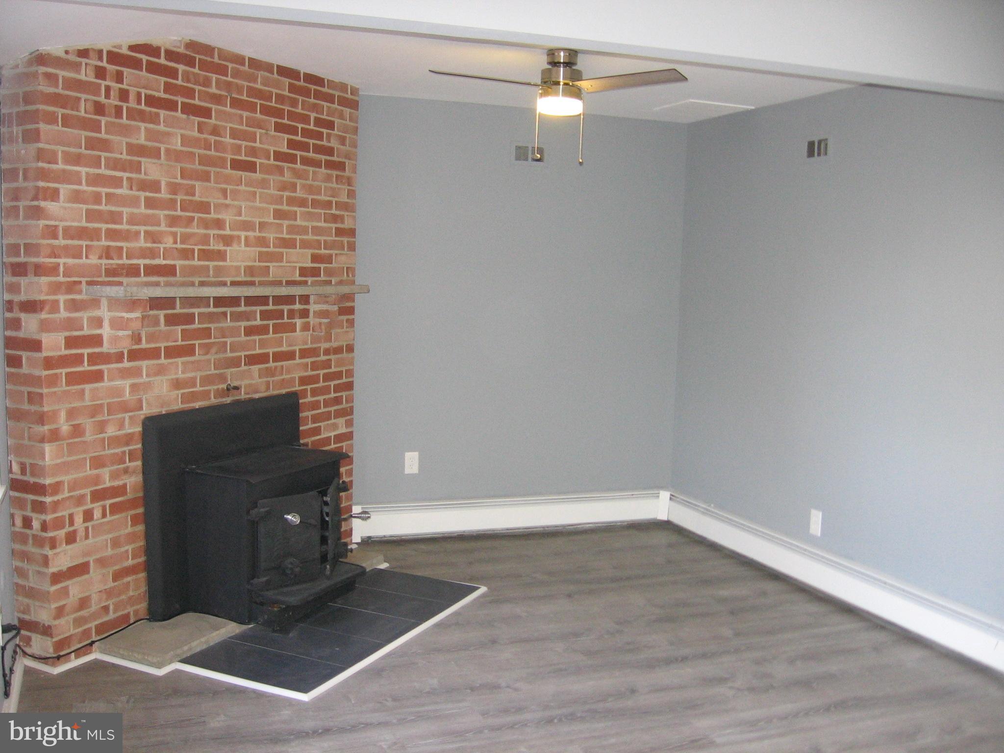 12 East Tomlin Station Road Mickleton, NJ 08056 - Photo 4 of 30 Family Room