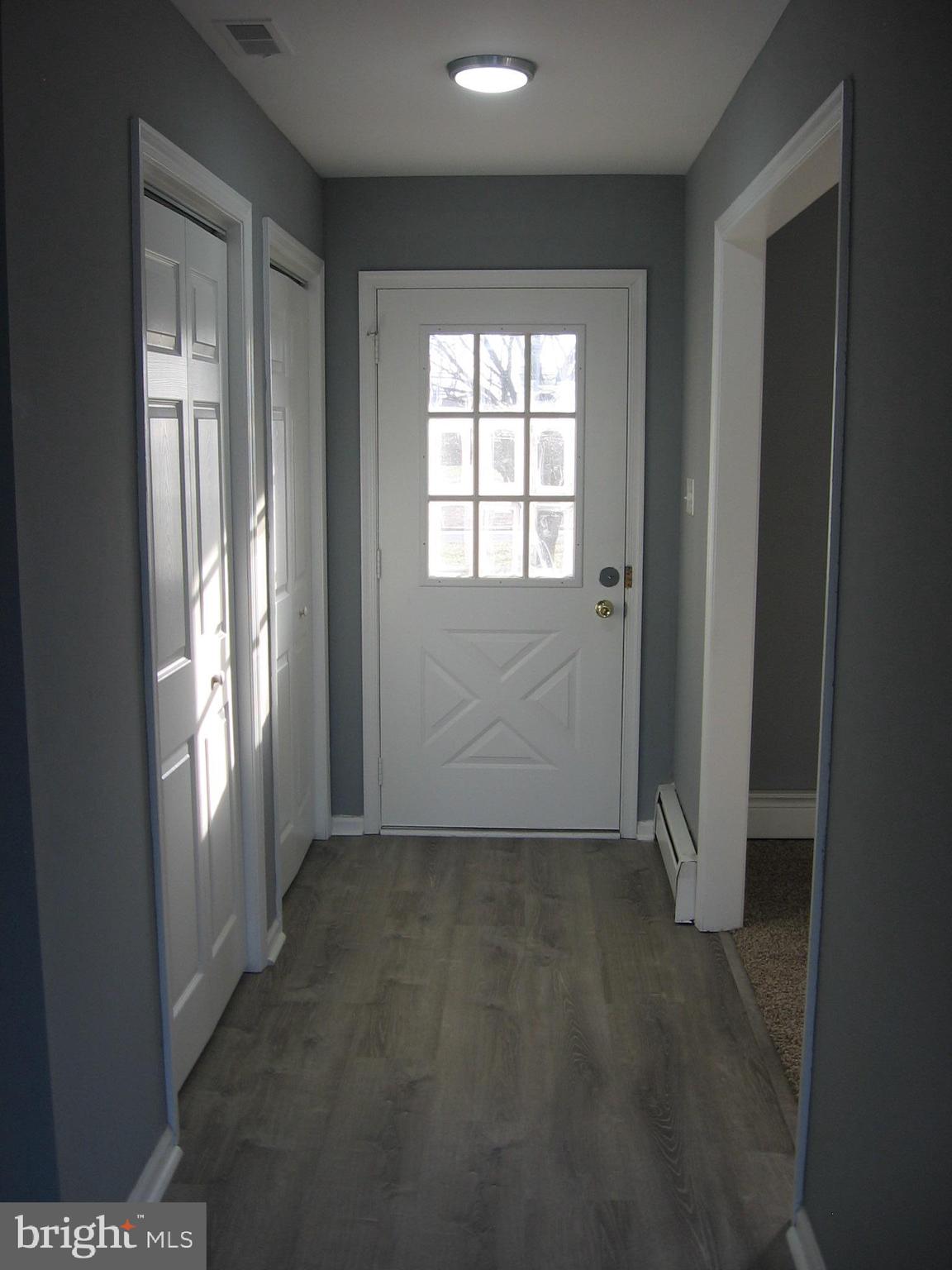12 East Tomlin Station Road Mickleton, NJ 08056 - Photo 5 of 30 Entry Hall