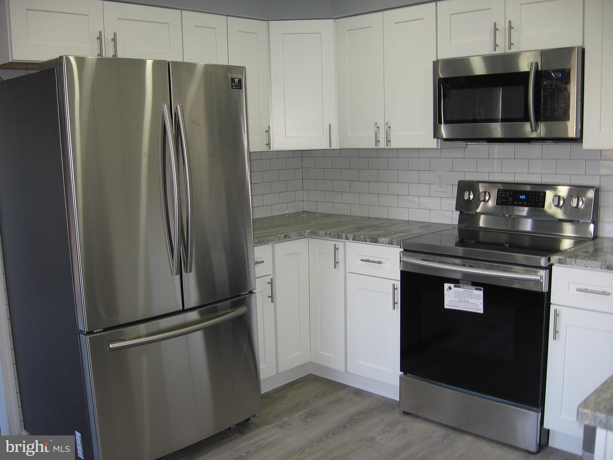 12 East Tomlin Station Road Mickleton, NJ 08056 - Photo 8 of 30 Kitchen