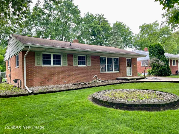 $144,900 | 2915 Deindorfer Street, Saginaw, MI 48602