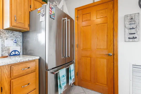 $750,000 | 260 Water Street, Unit 5E, St. Joseph, MI 49085