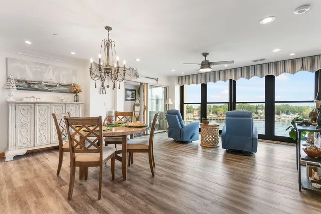 $750,000 | 260 Water Street, Unit 5E, St. Joseph, MI 49085