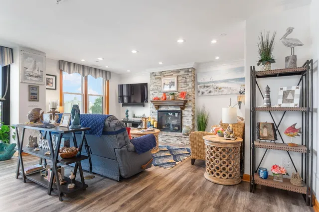 $750,000 | 260 Water Street, Unit 5E, St. Joseph, MI 49085