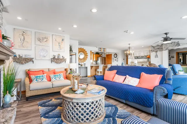 $750,000 | 260 Water Street, Unit 5E, St. Joseph, MI 49085