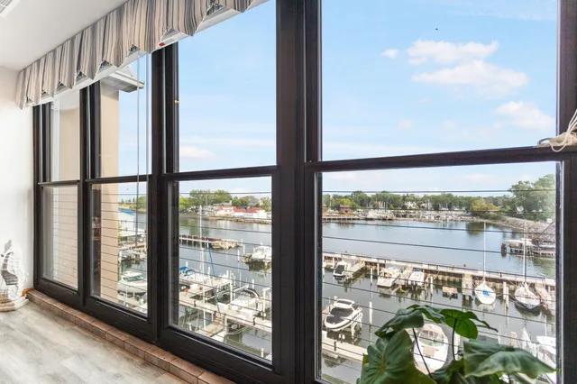 $750,000 | 260 Water Street, Unit 5E, St. Joseph, MI 49085