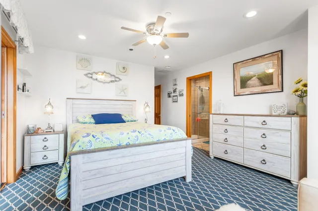 $750,000 | 260 Water Street, Unit 5E, St. Joseph, MI 49085