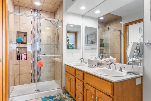 $750,000 | 260 Water Street, Unit 5E, St. Joseph, MI 49085