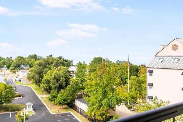 $750,000 | 260 Water Street, Unit 5E, St. Joseph, MI 49085
