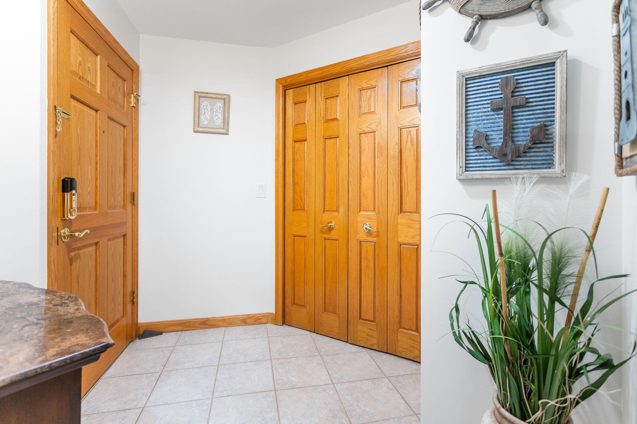 260 Water Street, Unit 5E St. Joseph, MI 49085 - Photo 5 of 75 20-web-or-mls-260-lake-st-unit-5e