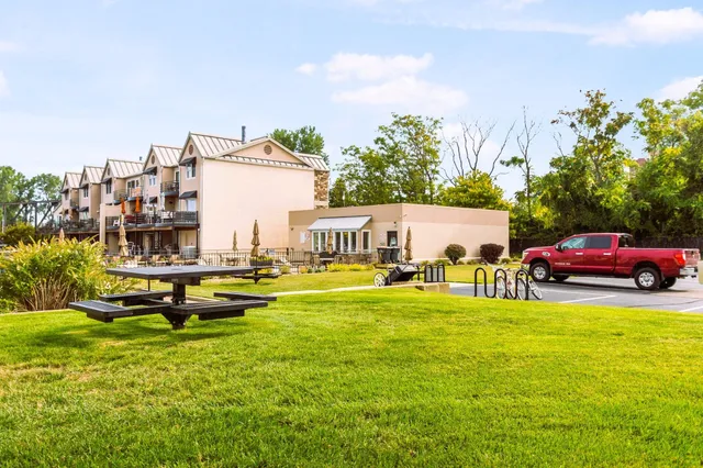 $750,000 | 260 Water Street, Unit 5E, St. Joseph, MI 49085