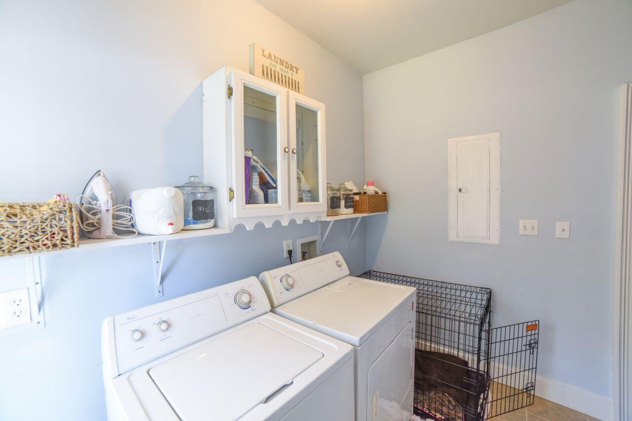 409 Springfield Road Mount Pleasant, SC 29464 - Photo 9 of 23 Laundry Room