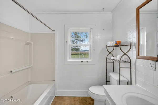 $235,000 | 2400 Wilmington Highway, Willard, NC 28478