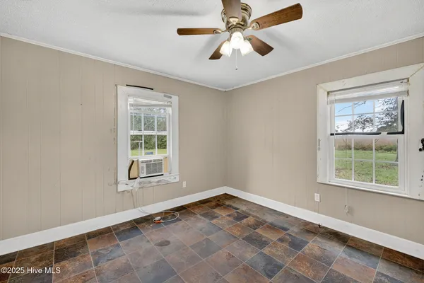 $235,000 | 2400 Wilmington Highway, Willard, NC 28478