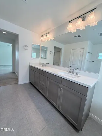 $3,900 | 672 Sage Brook Court, Camarillo, CA 93010