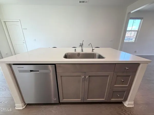 $3,900 | 672 Sage Brook Court, Camarillo, CA 93010