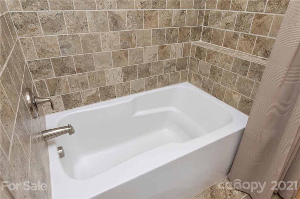 40 High Country Road Weaverville, NC 28787 - Photo 17 of 35 Gallery Image 17