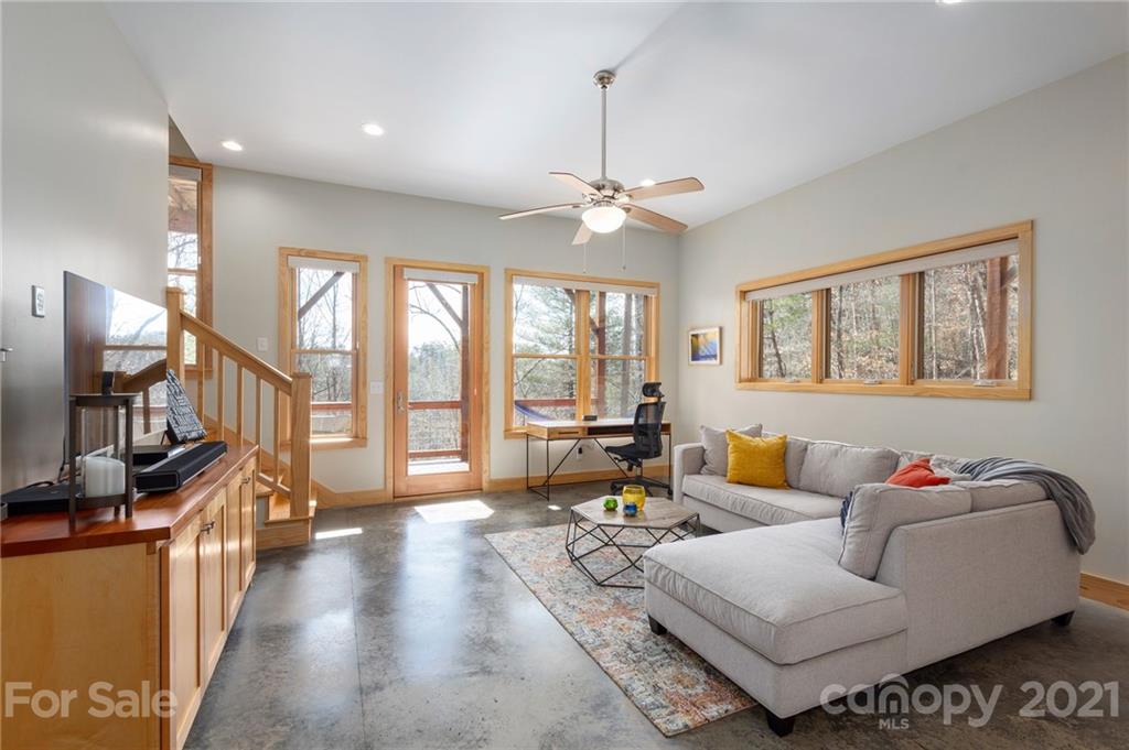 40 High Country Road Weaverville, NC 28787 - Photo 20 of 35 Gallery Image 20