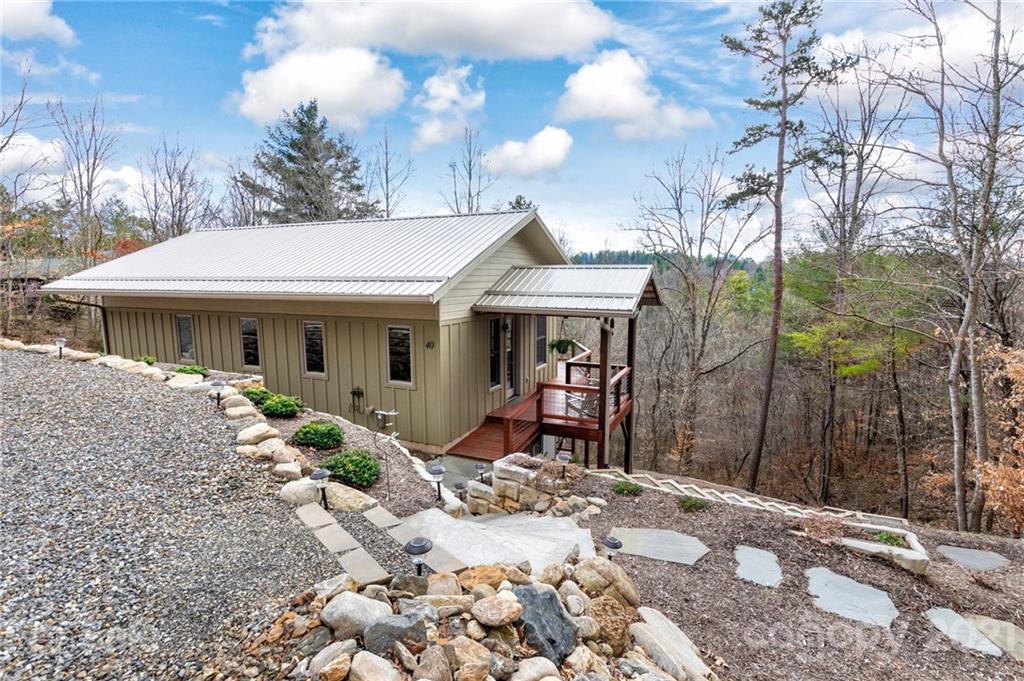 40 High Country Road Weaverville, NC 28787 - Photo 3 of 35 Gallery Image 3