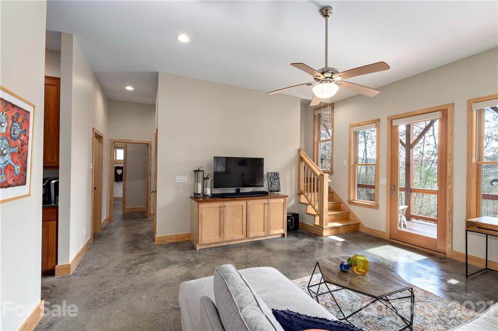 40 High Country Road Weaverville, NC 28787 - Photo 21 of 35 Gallery Image 21