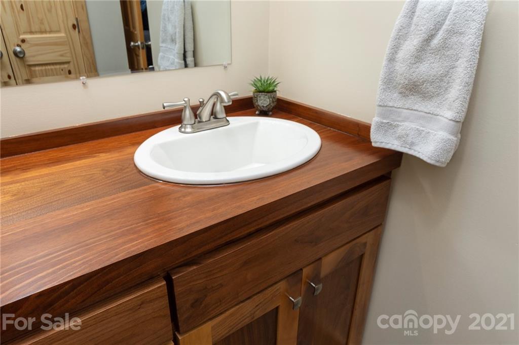 40 High Country Road Weaverville, NC 28787 - Photo 28 of 35 Gallery Image 28