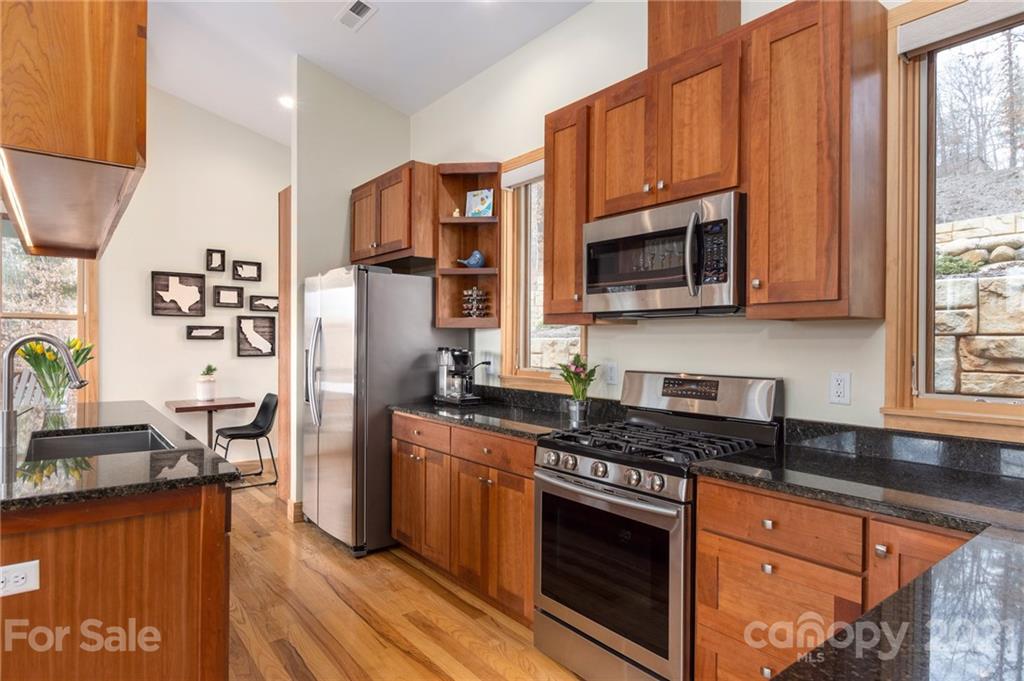 40 High Country Road Weaverville, NC 28787 - Photo 8 of 35 Gallery Image 8