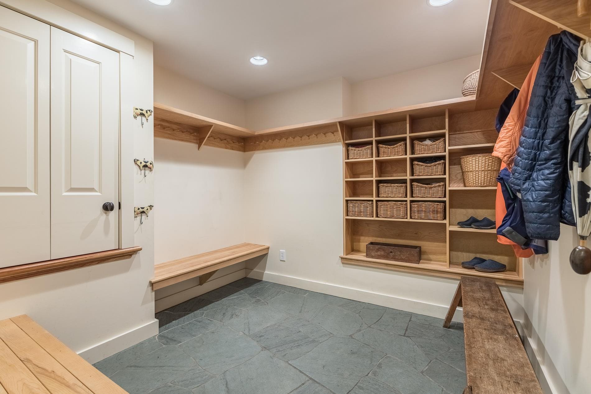 989 Moscow Road Stowe, VT 05672 - Photo 17 of 33 Gallery Image 17