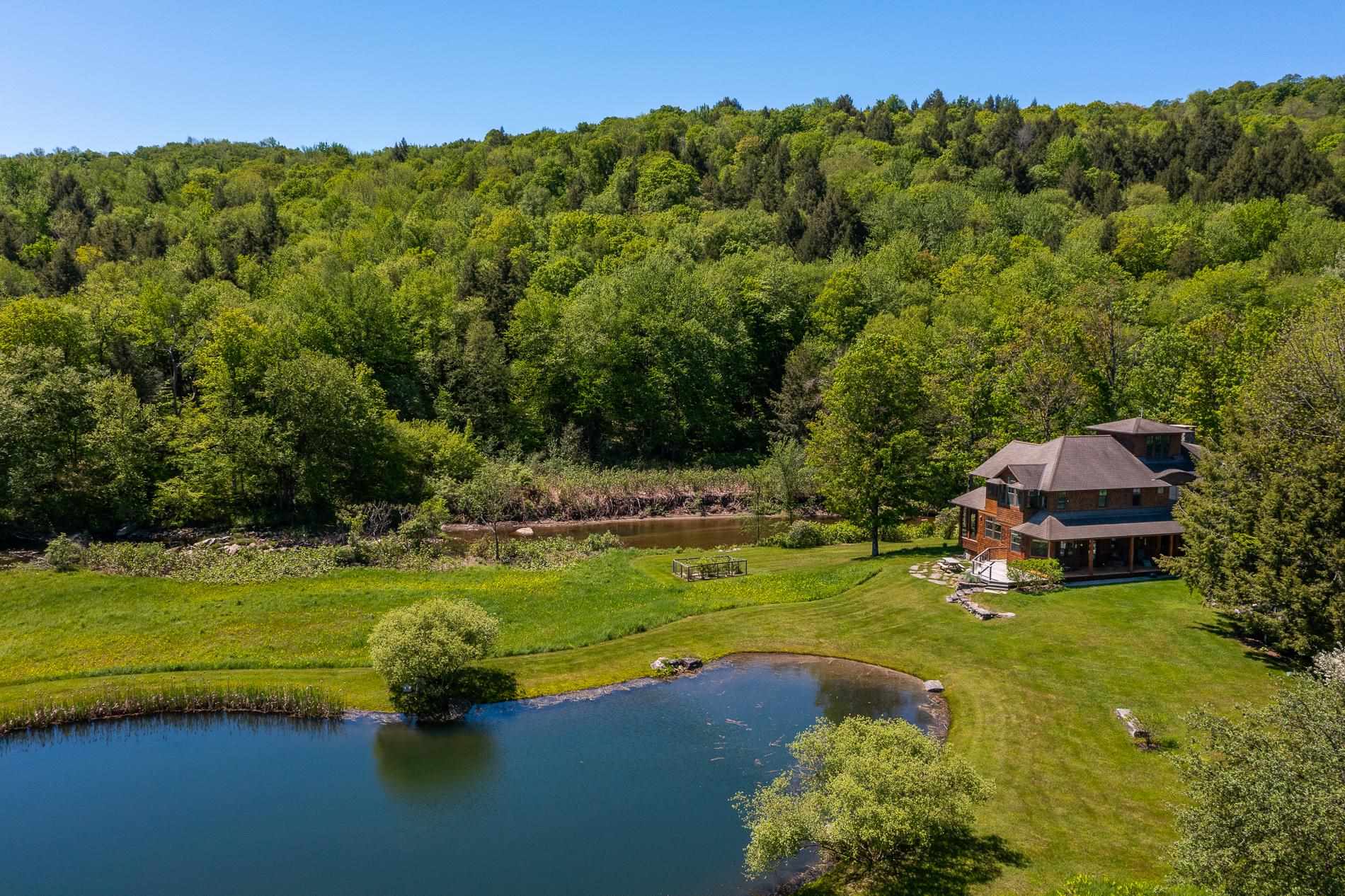 989 Moscow Road Stowe, VT 05672 - Photo 29 of 33 Gallery Image 29
