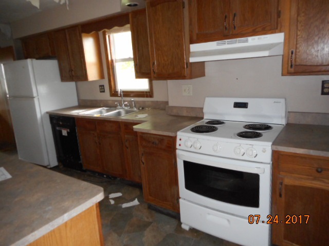 1319 Mennonite Road Metamora, IL 61548 - Photo 7 of 19 Gallery Image 7
