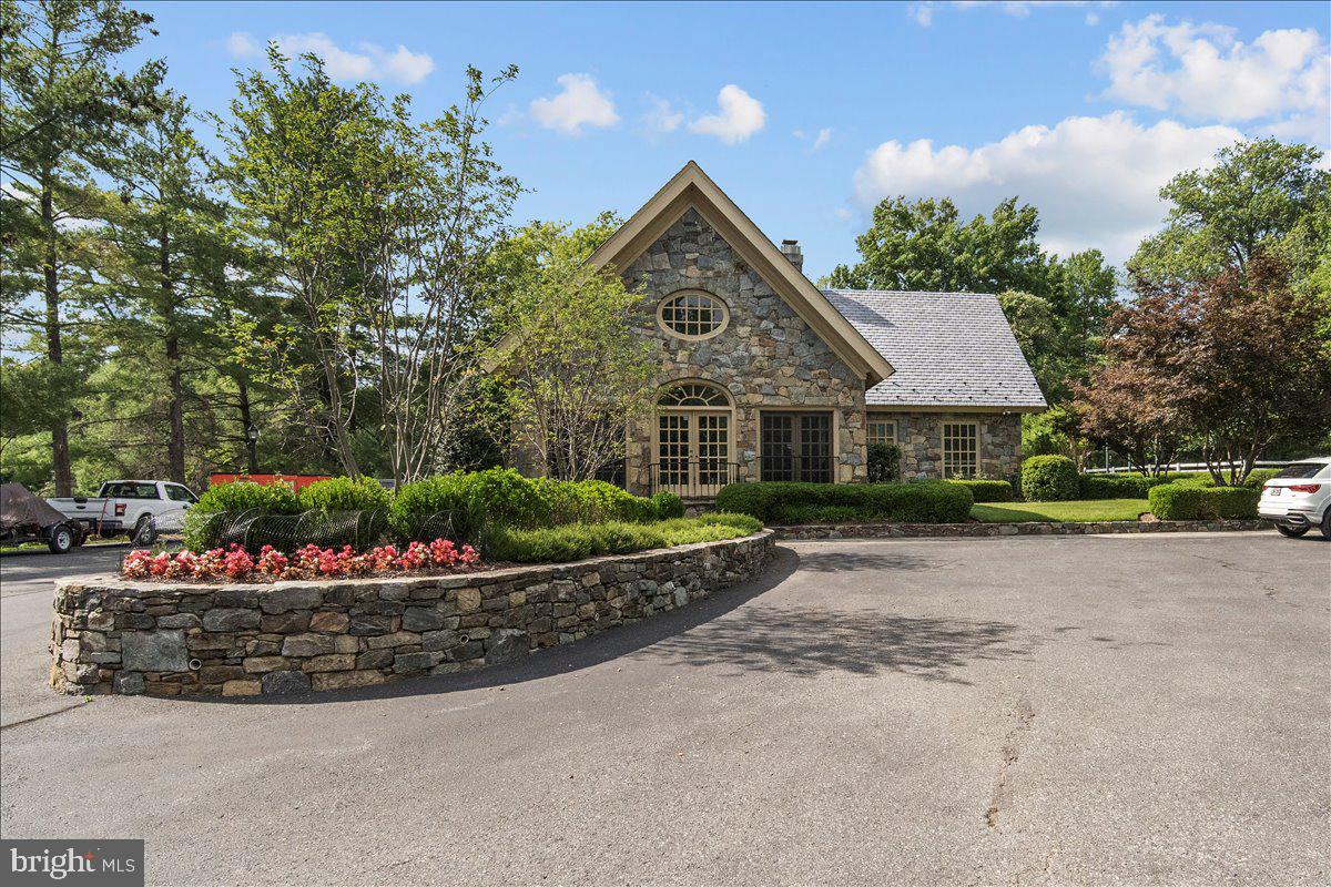 8413 Rapley Ridge Lane Potomac, MD 20854 - Photo 72 of 85 Avenel Management Office